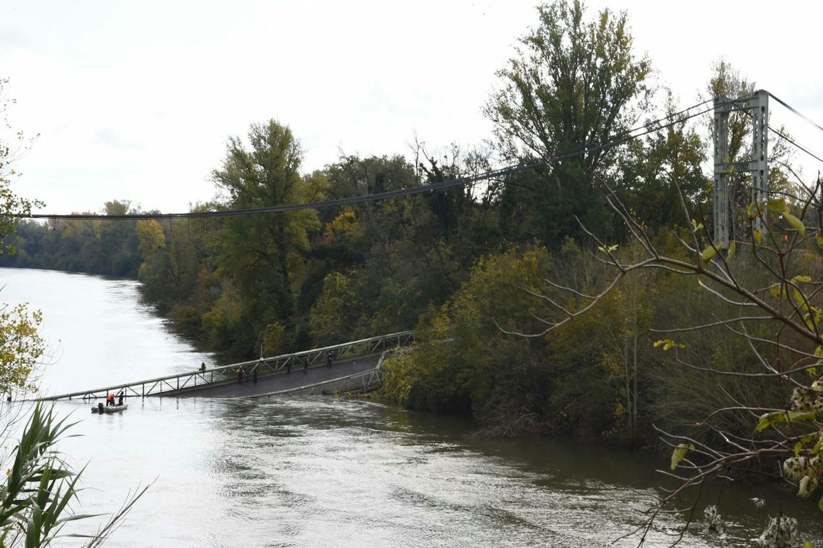 Am Montagvormittag ist eine Brücke in einer Ortschaft nördlich von Toulouse eine Brücke eingestürzt. Dabei starb ein 15-jähriges Mädchen.