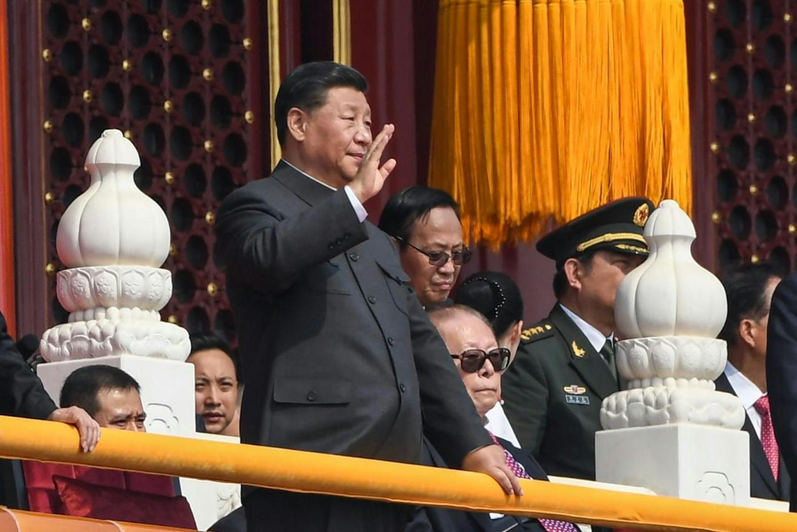 "Keine Kraft kann die Grundfeste dieser großartigen Nation erschüttern", Der chinesische Staatschef Xi Jinping.
