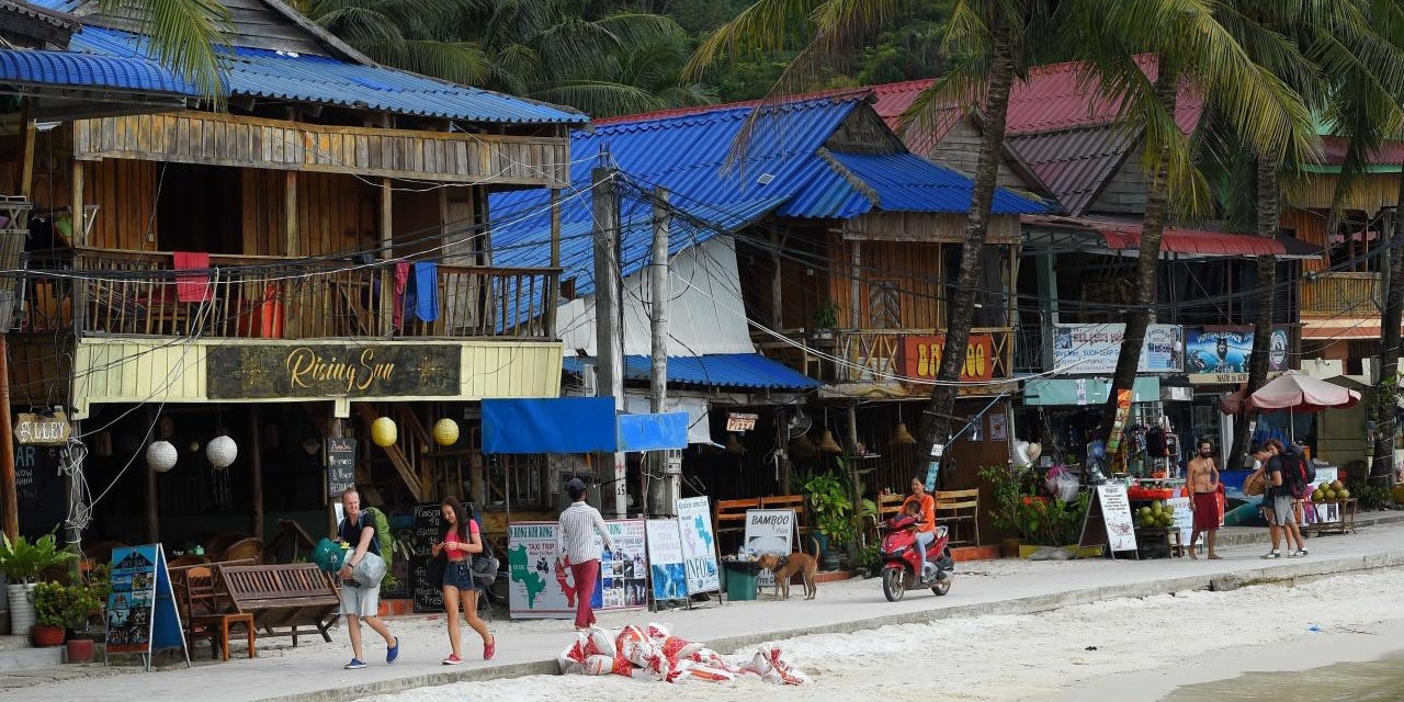 Auch am Strand wurde gesucht.