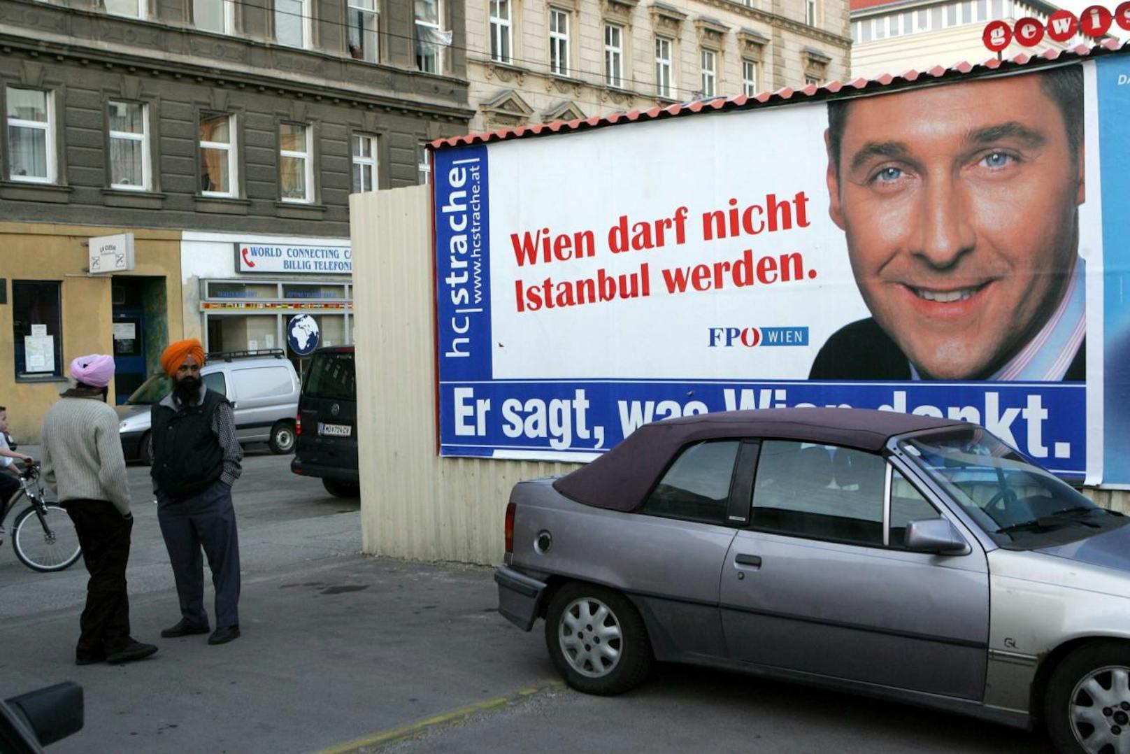 Die Kampagne der FPÖ wurde als fremdenfeindlich und diskriminierend eingestuft. Im Wahlkampf ließ Strache den Wahlslogan "Wien darf nicht Istanbul werden!" plakatieren.
