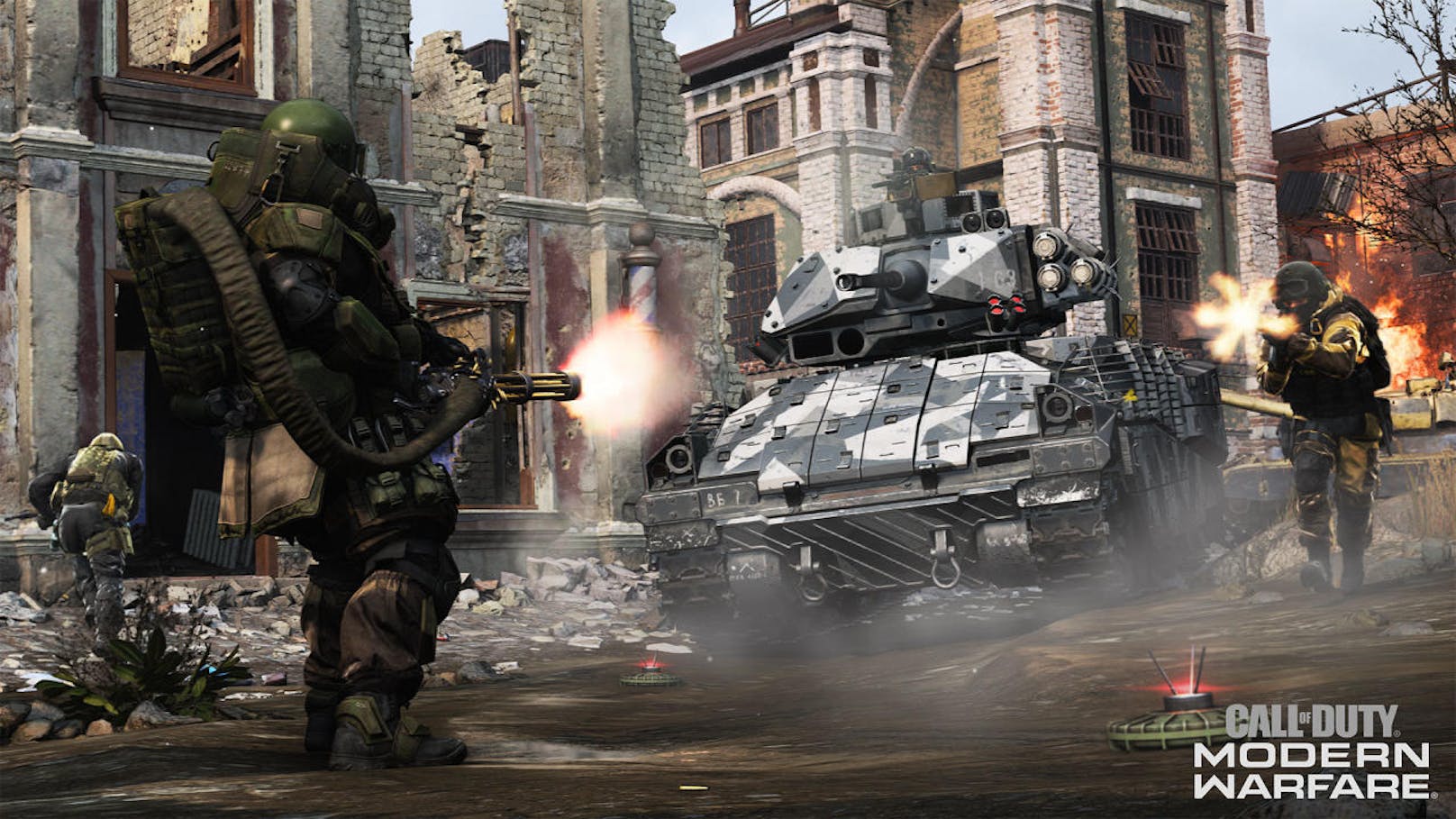 Still und fast heimlich bietet "Call of Duty: Modern Warfare" sowohl Cross-Play als auch Cross-Save. Bedeutet: Man kann als Ps4-Zocker mit Spieler auf der Xbox One oder dem PC gamen, wenn man sich mit den Activision-Konten verbindet.