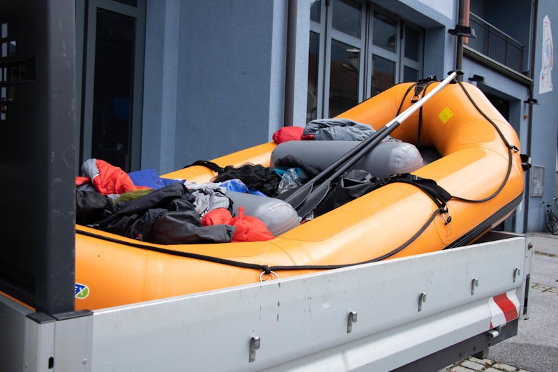 Am Montagvormittag kam es beim Pass Lueg im Salzburger Tennengau bei Golling zu einem schweren Rafting-Unfall.
