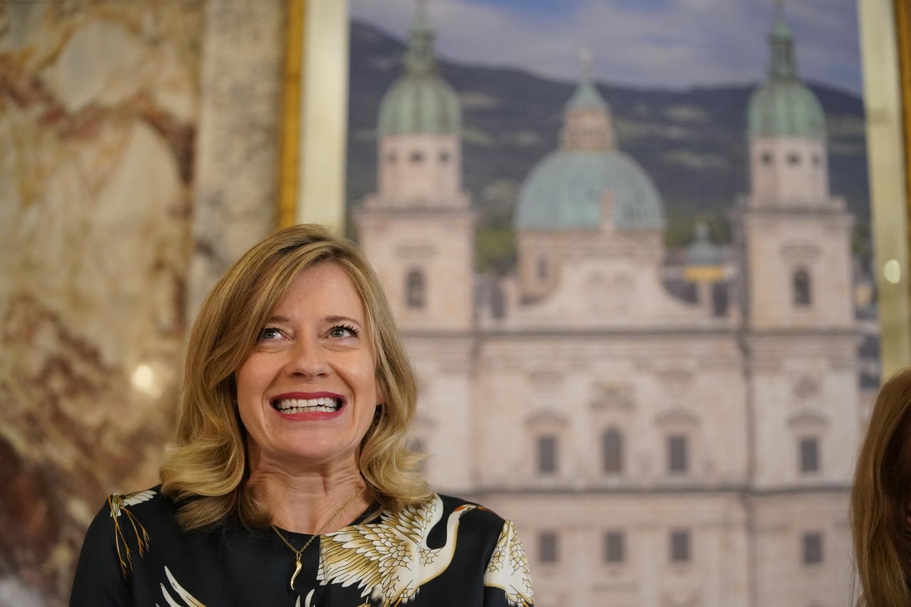 Heute.at - Buhlschaft Caroline Peters über Muslime und Pornos