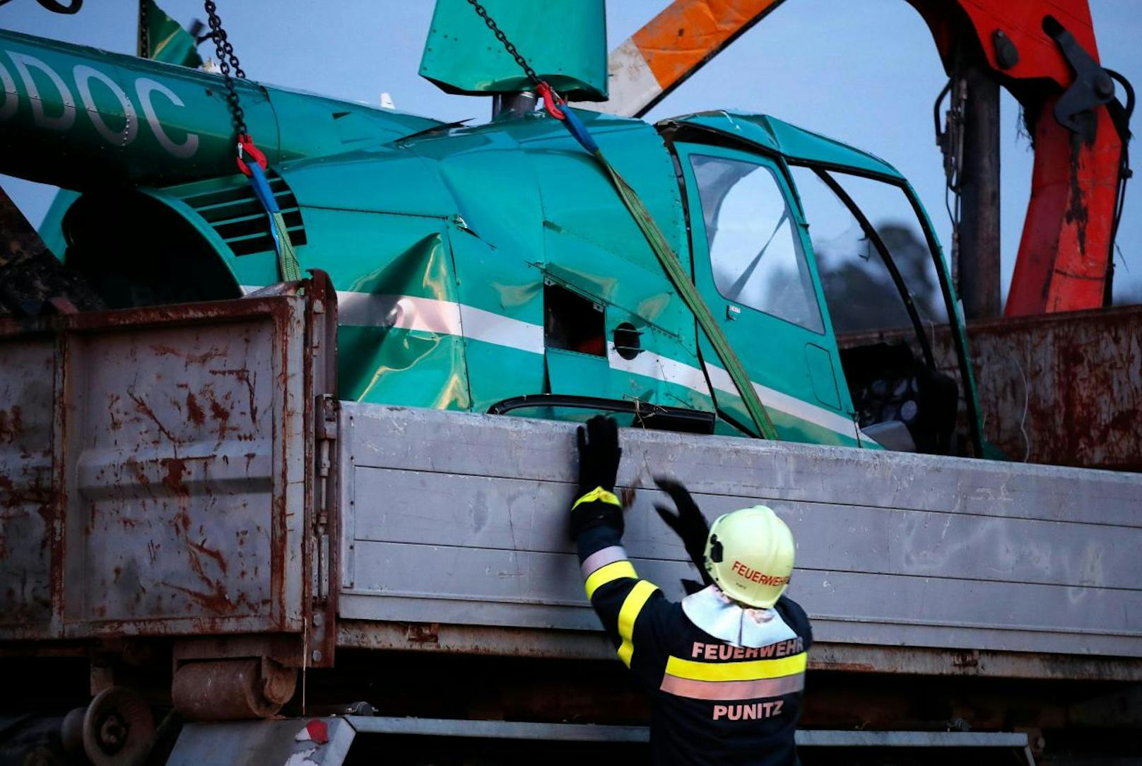 Am 31. Dezember 2019 stürzte im burgenländischen Punitz ein Hubschrauber ab. Alle drei Insassen überlebten. Ein Mann wurde ins Krankenhaus nach Oberwart geflogen.