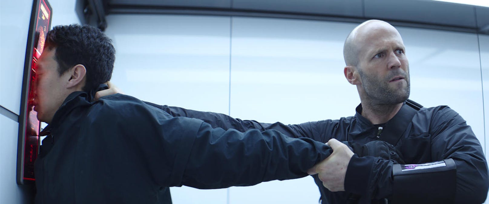 Deckard Shaw (Jason Statham)