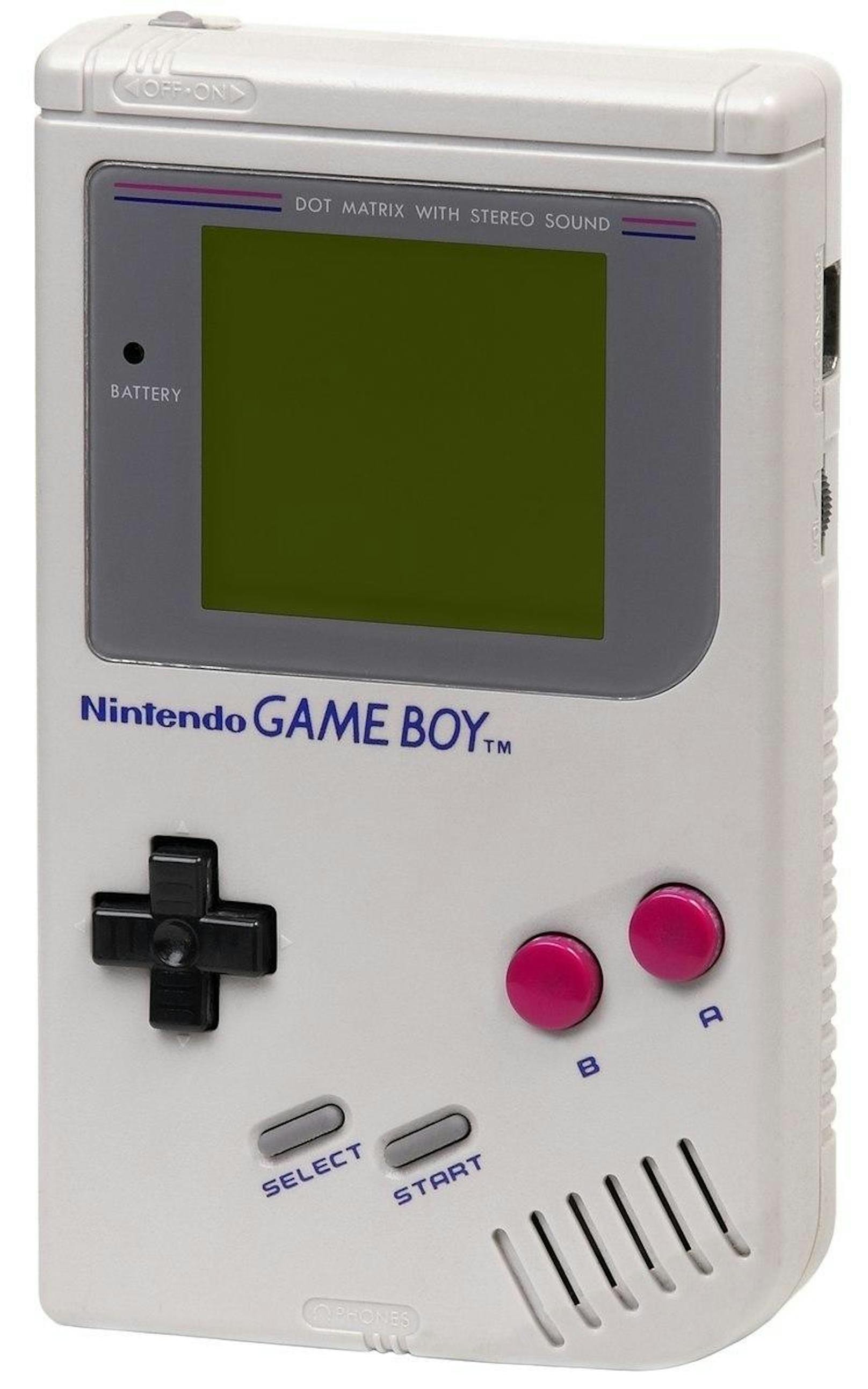 1989 stellte Nintendo eine tragbare Konsole vor, die den Markt revolutionieren und die Strategie des Unternehmens jahrzehntelang prägen sollte: Den Game Boy. Verkauft wurde die Konsole gemeinsam mit Tetris - das süchtig machende Kultspiel zog nicht nur Kinder, sondern oft auch deren Eltern in seinen Bann.