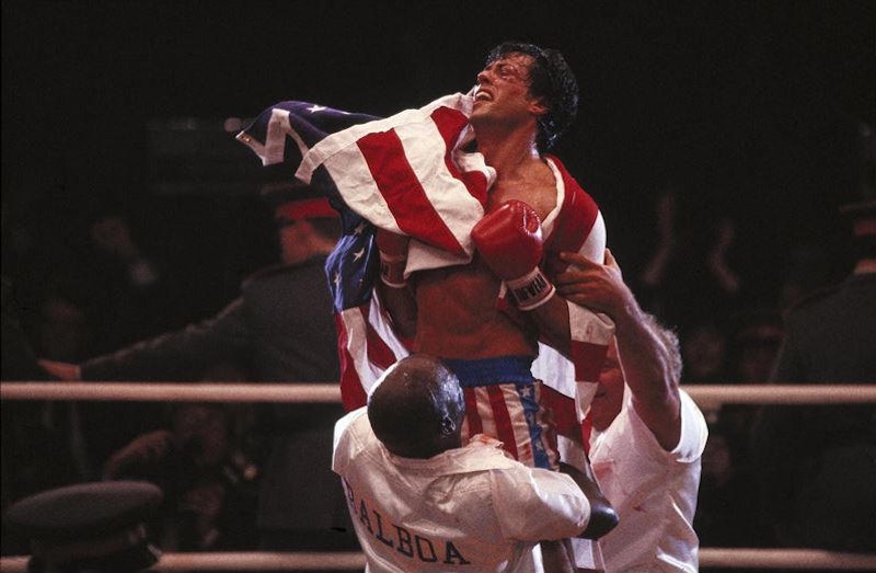 Am Schluss wird mit der US-Flagge gefeiert.