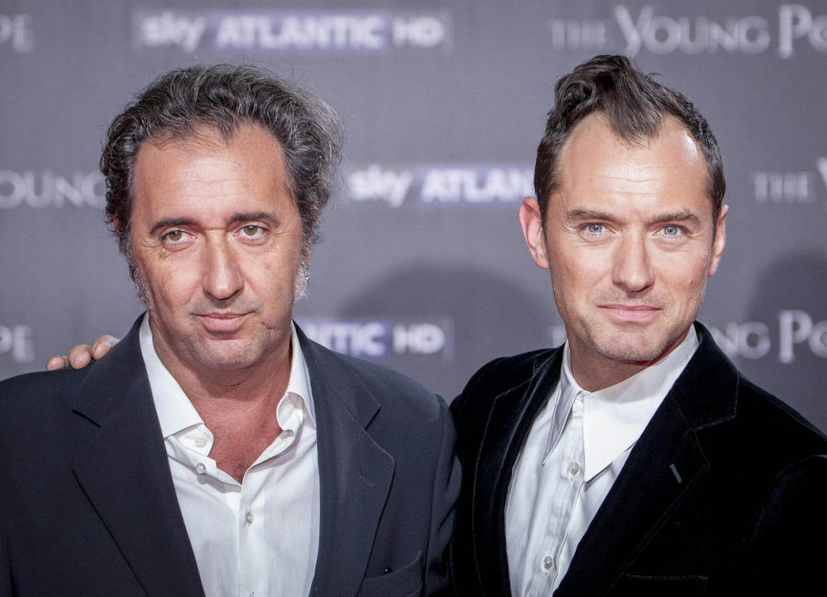 Regisseur Paolo Sorrentino und Jude Law bei der Premiere von "The Young Pope" am 9. Oktober 2016 in Rom.