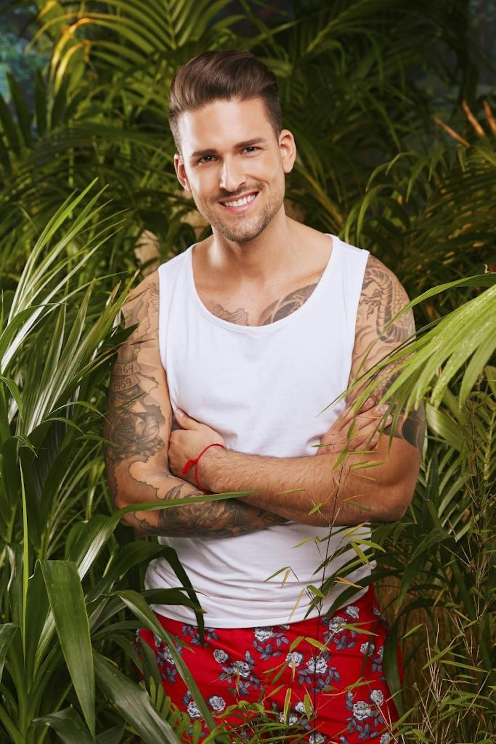 Der Reality-TV erprobte Marco Cerullo (31, "Bachelor in Paradise") zieht ebenfalls in das Dschungelcamp.