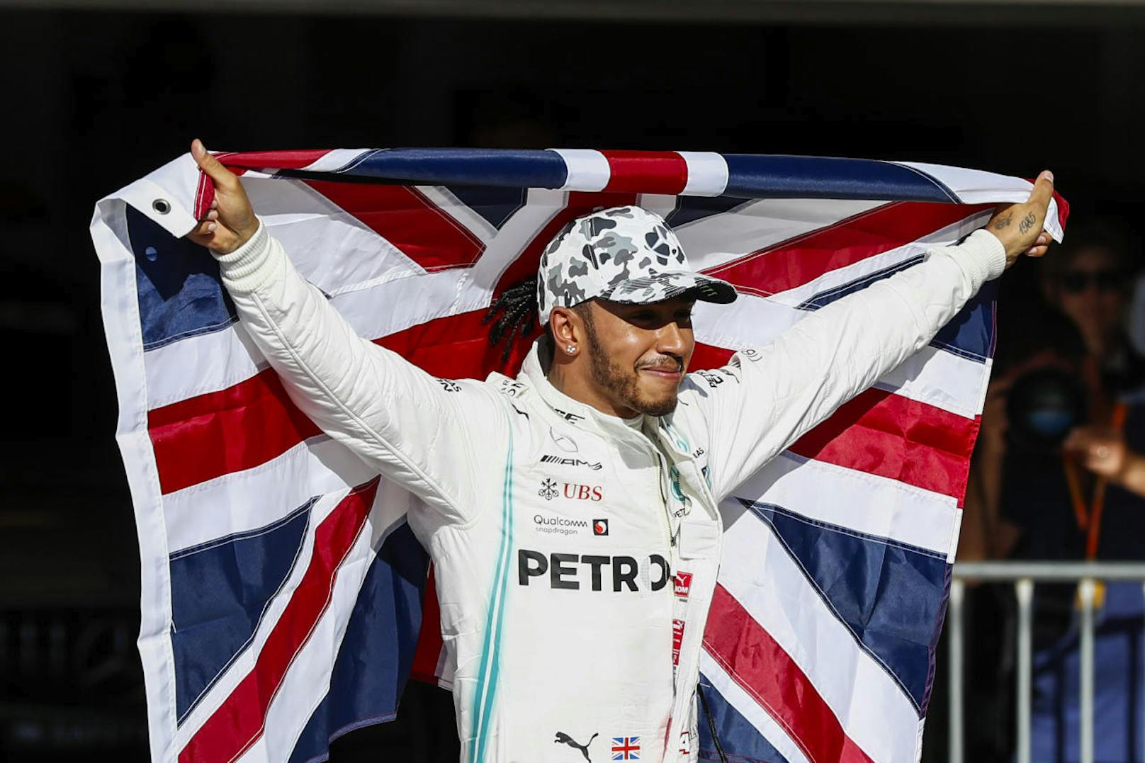 <b>Lewis Hamilton</b> ist seit dem Grand Prix der Türkei sein siebenter Streich sicher. Er verteidigt 2020 seinen Titel und schließt somit zu Schumacher auf. Der Brite gewann davor: 2008, 2014-2015, 2017-2019.