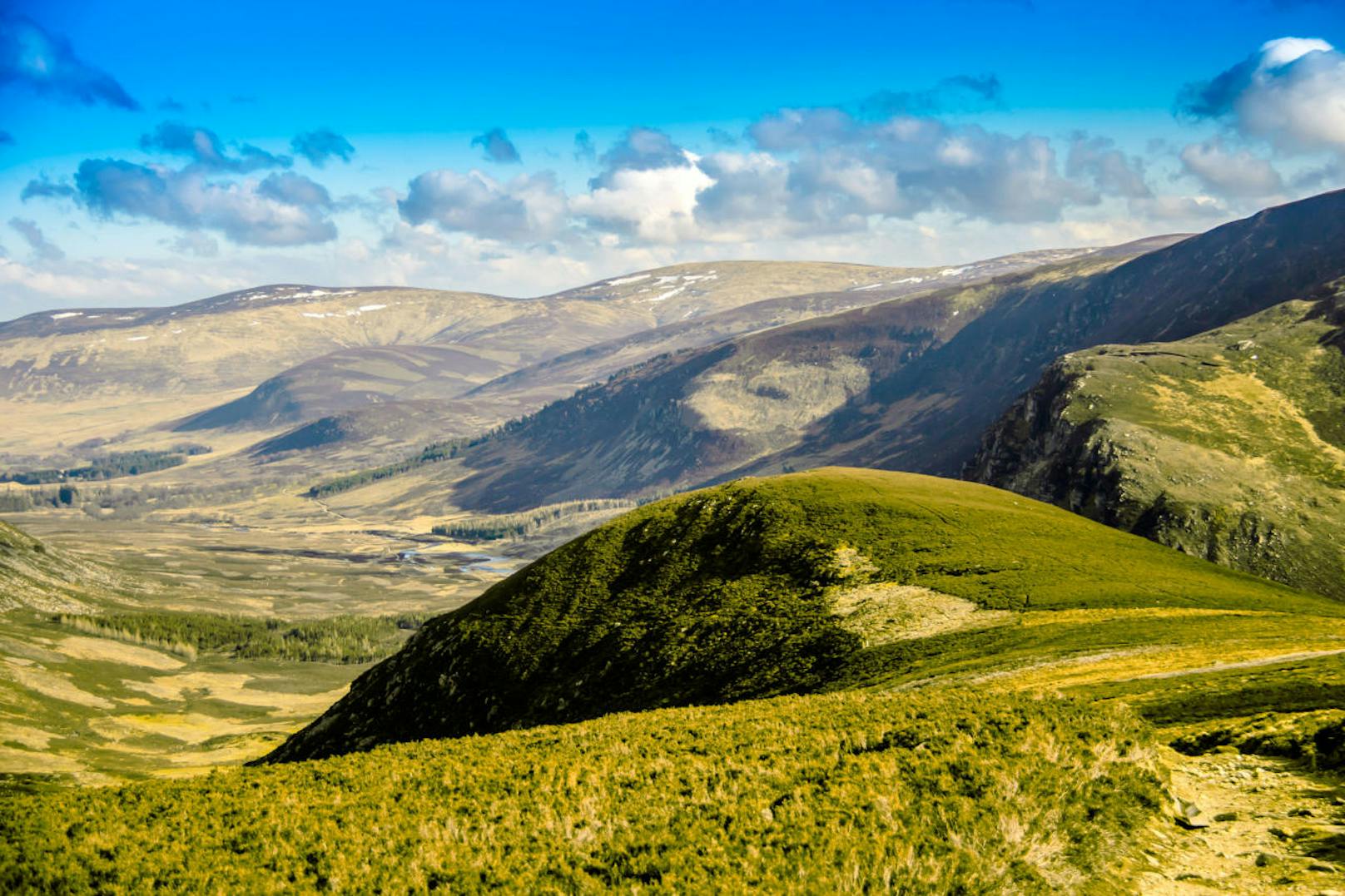Im Nationalpark Cairngorms in Schottland befinden sich fünf der sechs höchsten Berge.