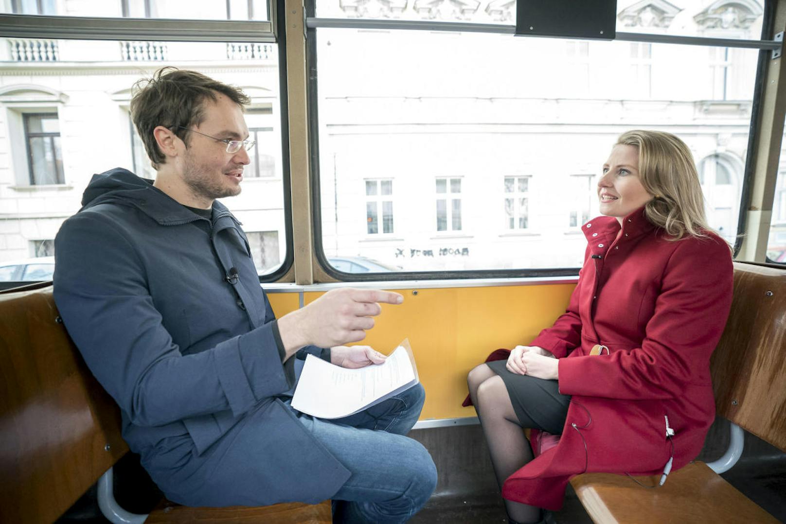 Interview in der D-Straßenbahn