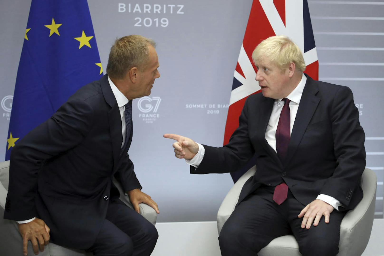 Nach Angaben aus EU-Kreisen kam der neue britische Premierminister Boris Johnson am Sonntag ohne neue Vorschläge zu einem Treffen mit EU-Ratspräsident Donald Tusk am Rande des G7-Gipfels.