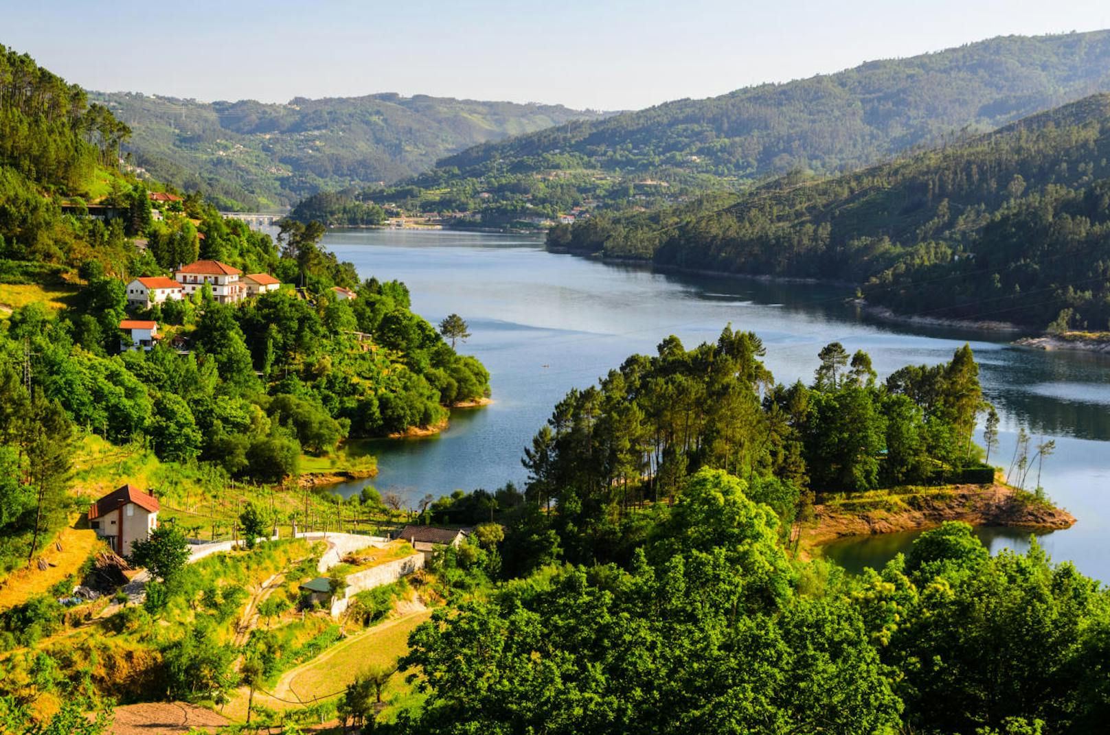 Der Peneda-Geres-Nationalpark befindet sich nur zwei Autostunden vom malerischen Porto in Portugal entfernt.