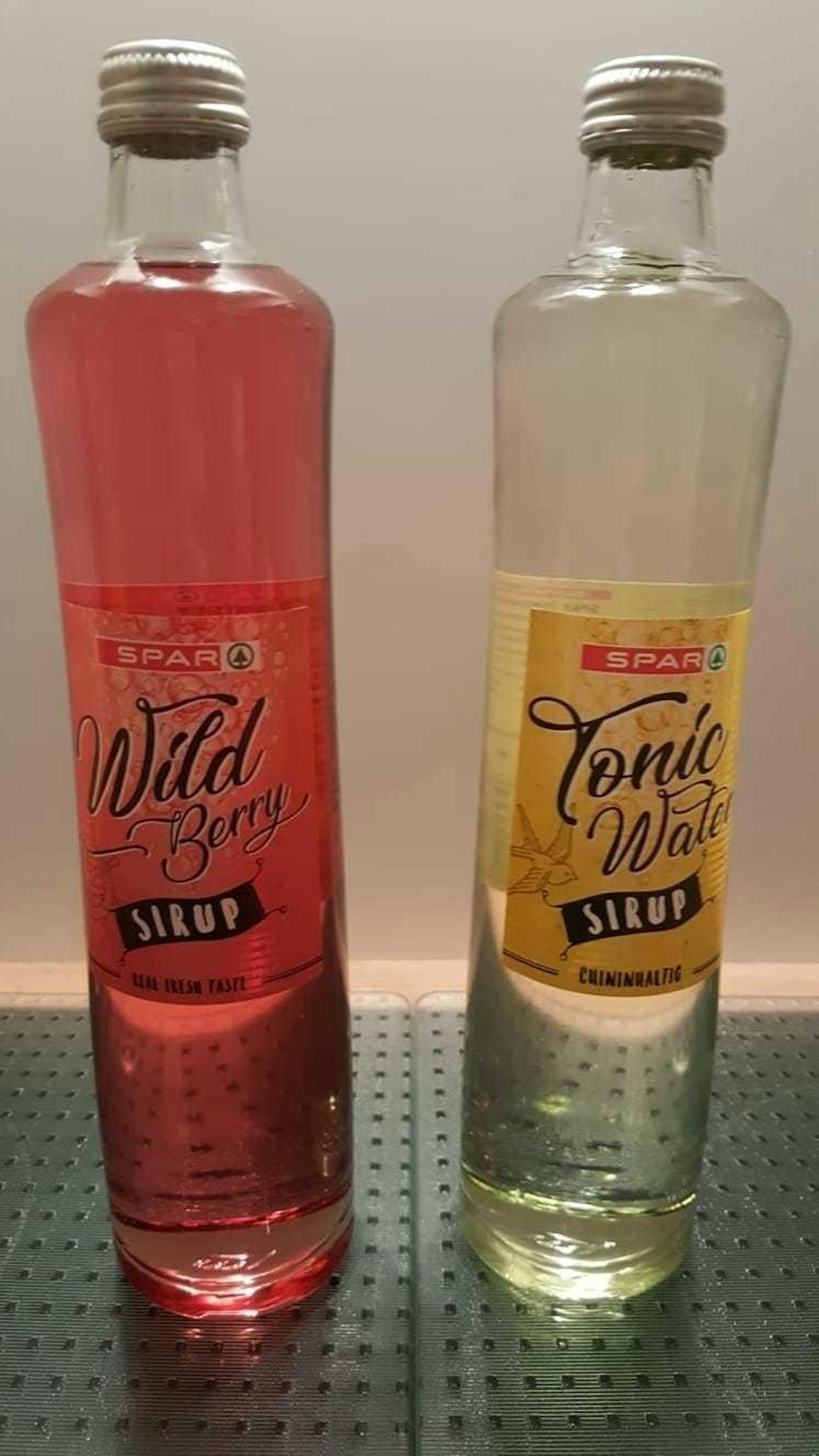 Die neuen Sirup-Sorten "Wild Berry" und "Tonic Water".