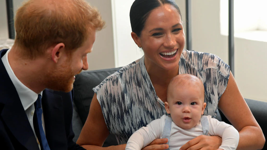Nach der Traumhochzeit im Mai 2018 folgte für Prinz Harry (35) und Herzogin Meghan (38) im Mai dieses Jahres das Elternglück: Ihr Sohn Archie Mountbatten-Windsor wurde geboren. Der Bub hat sich innert kürzester Zeit zum Liebling von Royal-Fans und internationalen Medien gemausert.