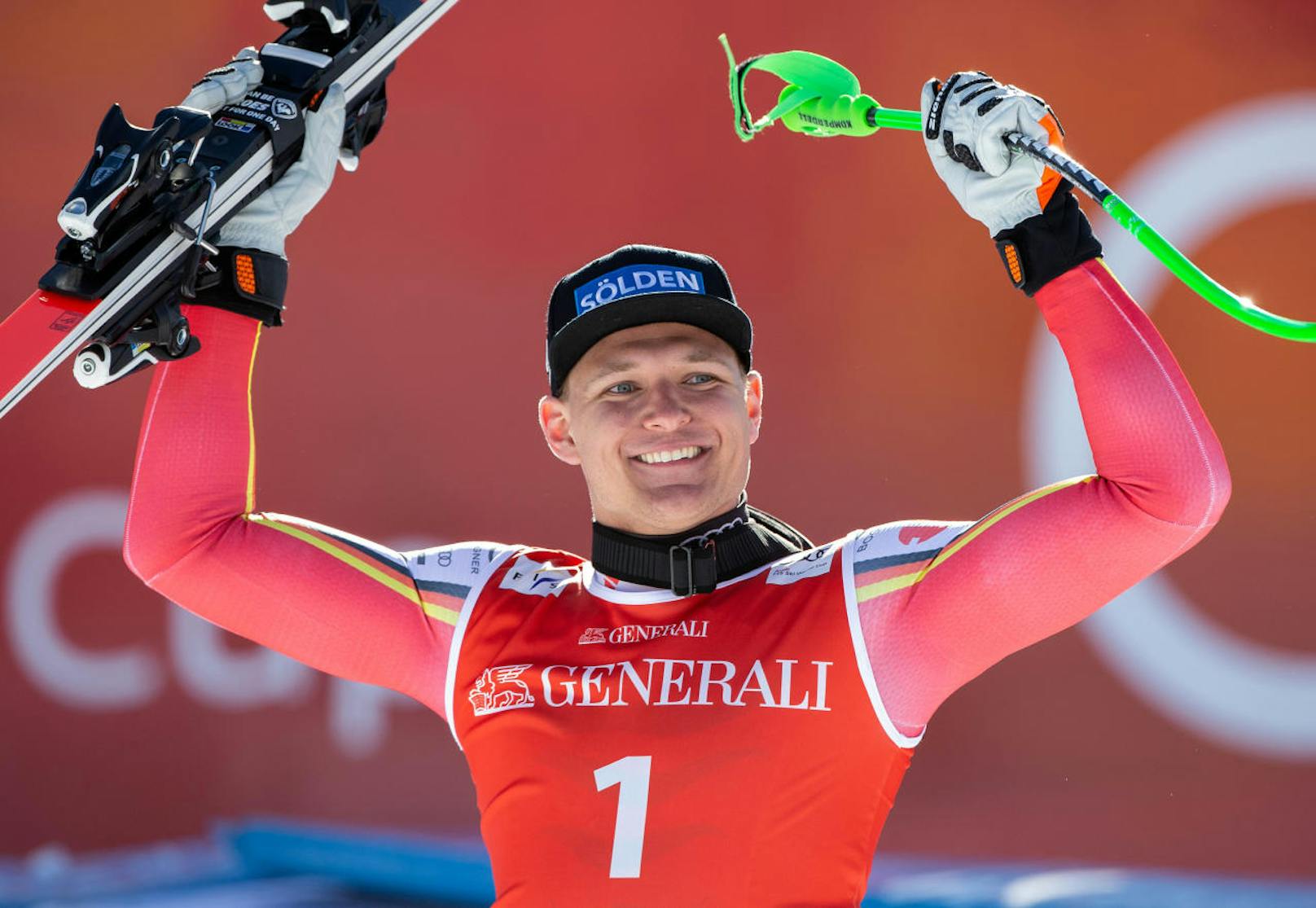 Heimsieg in Garmisch! Lokalmatador Thomas Dreßen gewann die Abfahrt mit Nummer 1. Kitz-Sieger Matthias Mayer fehlte krank, Vincent Kriechmayr wurde als bester ÖSV-Läufer Vierter.