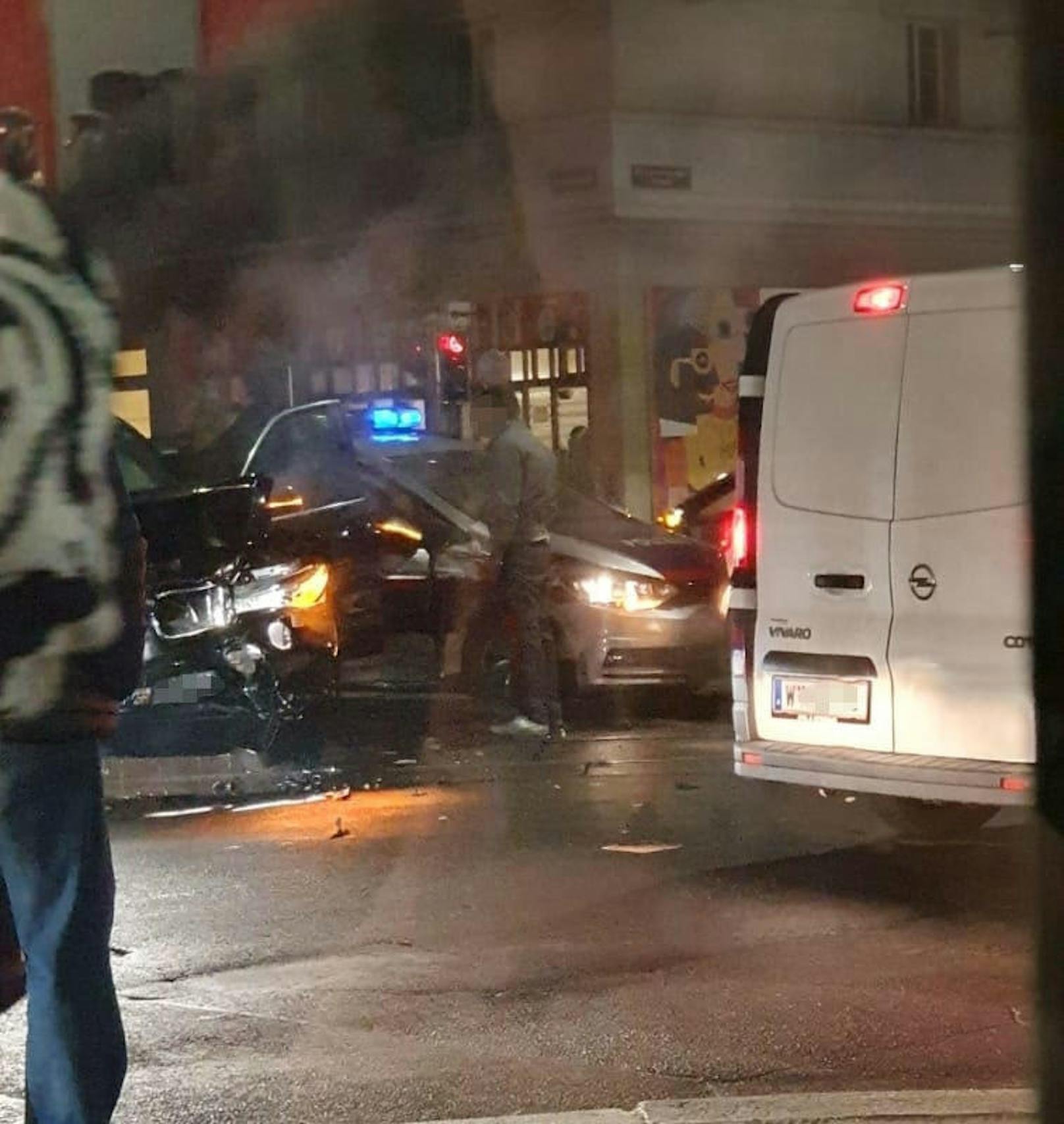 Crash auf der Laxenburgerstraße in Wien-Favoriten. 