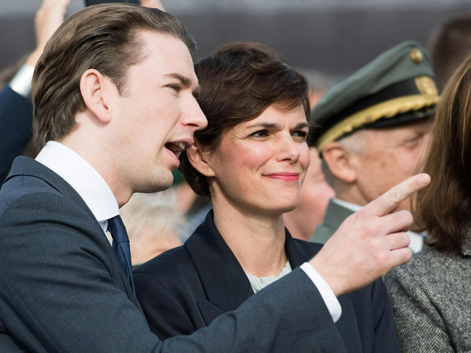 SPÖ-Chefin Pamela Rendi-Wagner: "Die Inszenierungen und Verzögerungen müssen ein Ende haben. Es muss mehr Tempo geben."
