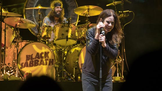 Auf der Konzertbühne gibt Ozzy Osbourne immer alles. Aufgrund seiner Krankheit ist es aber inzwischen ruhiger um den "Black Sabbath"-Frontmann geworden.