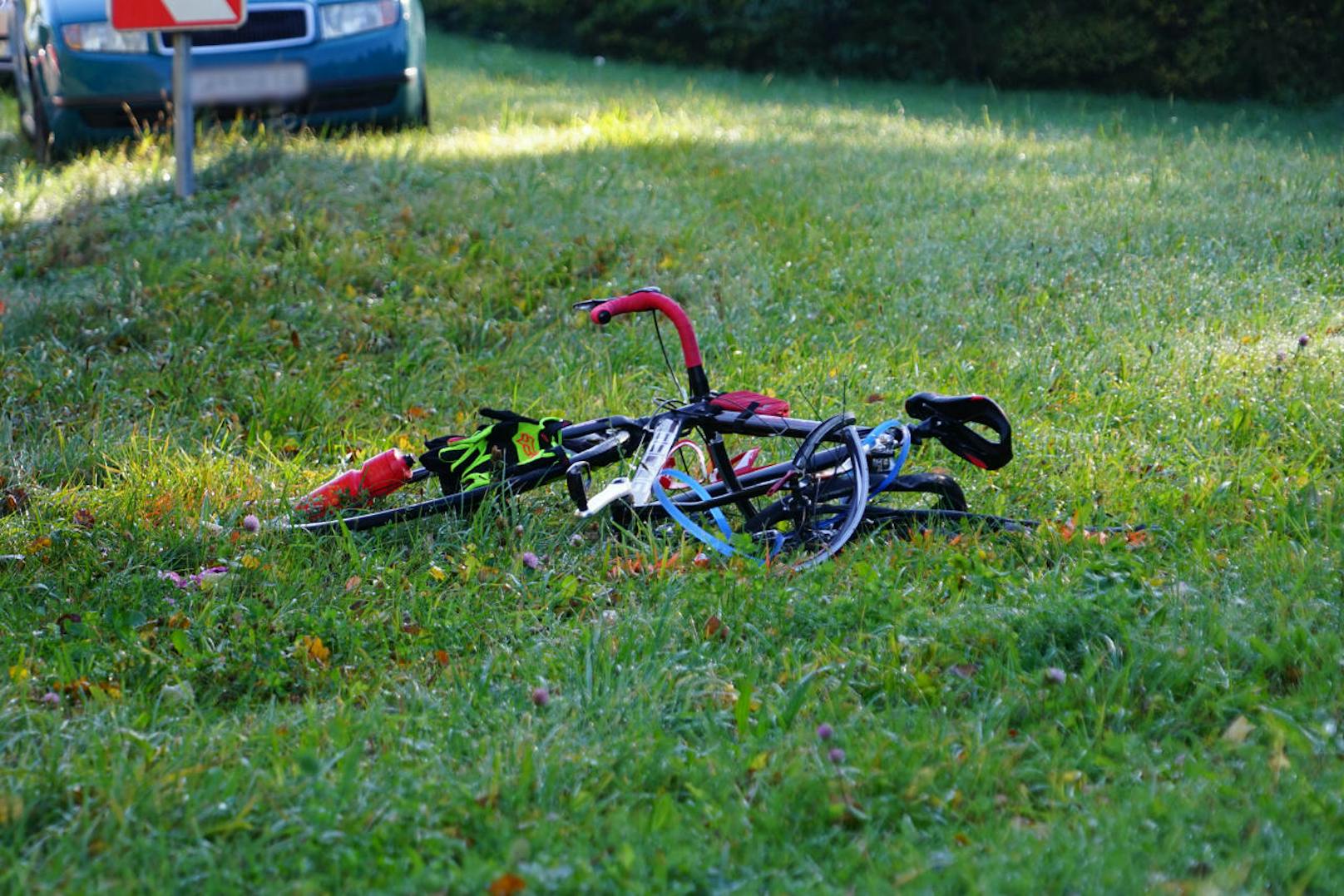 Rennradler stirbt nach schwerem Crash im Spital