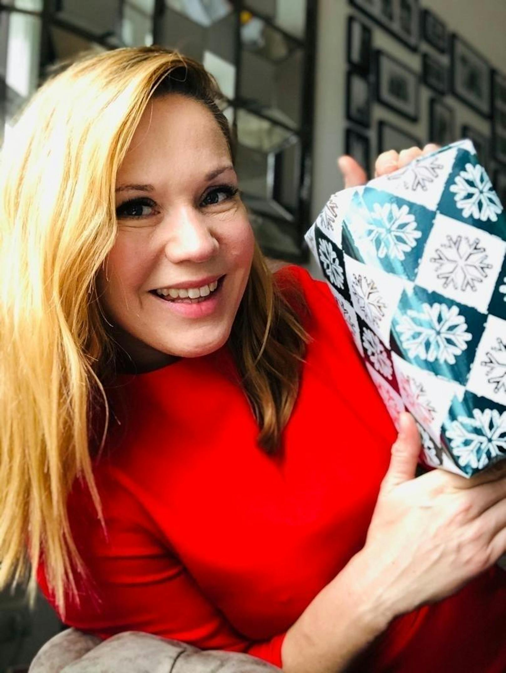 Beide sind TV-Frühstückerinnen des Landes und beide sind 2019 Mutter geworden. <b>Johanna Setzer</b> feiert mit Familie in Wien. "Das erste Weihnachten mit meinem Babymann", lacht sie.
