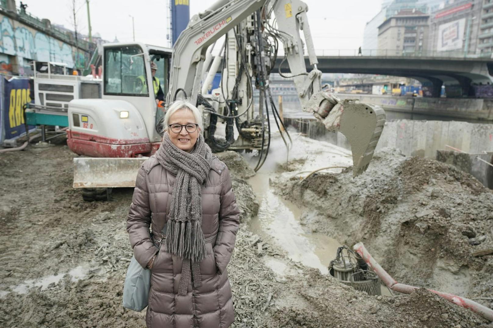 Für alle Bürgeranliegen während der Bauarbeiten steht Ombudsfrau Karin Oppeker zur Verfügung.