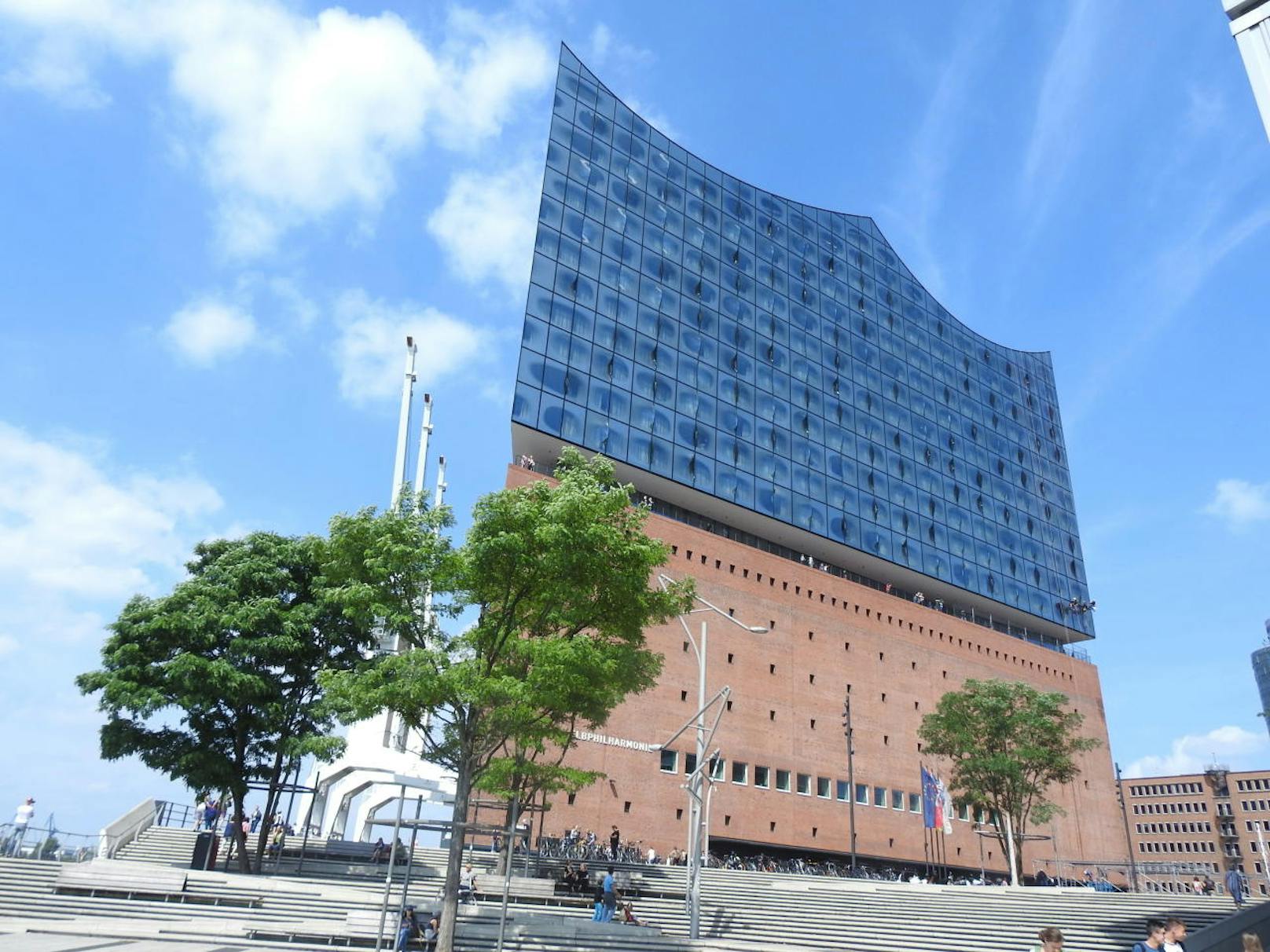 Zum ersten Mal musste in der Elbphilharmonie in Hamburg ein Konzert abgebrochen werden.
