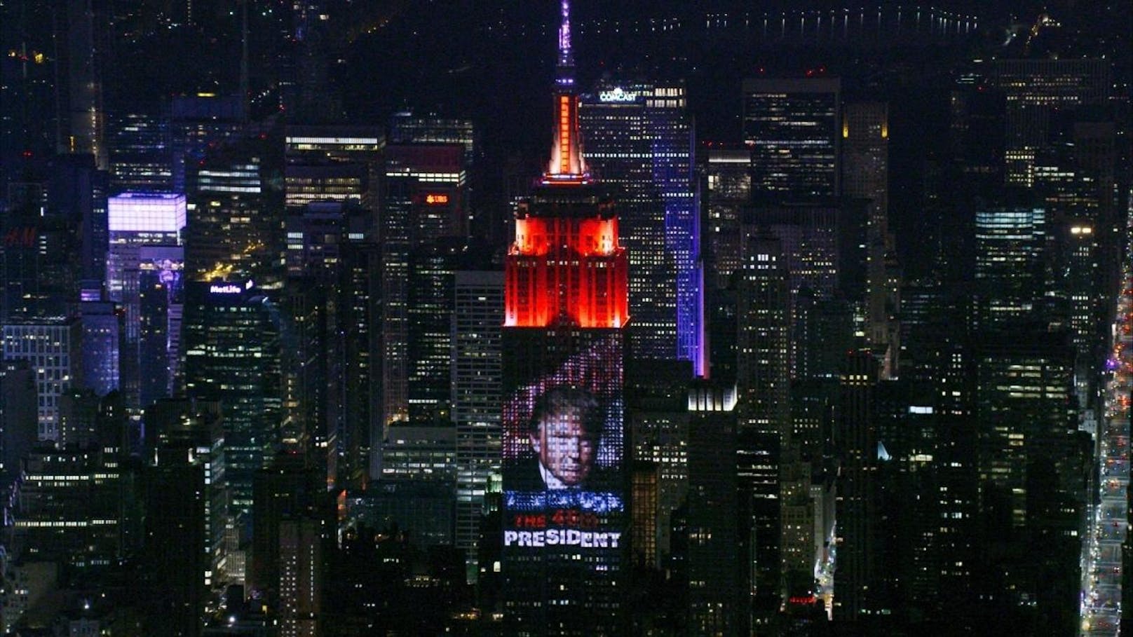 Das Empire State Building am Wahlabend.