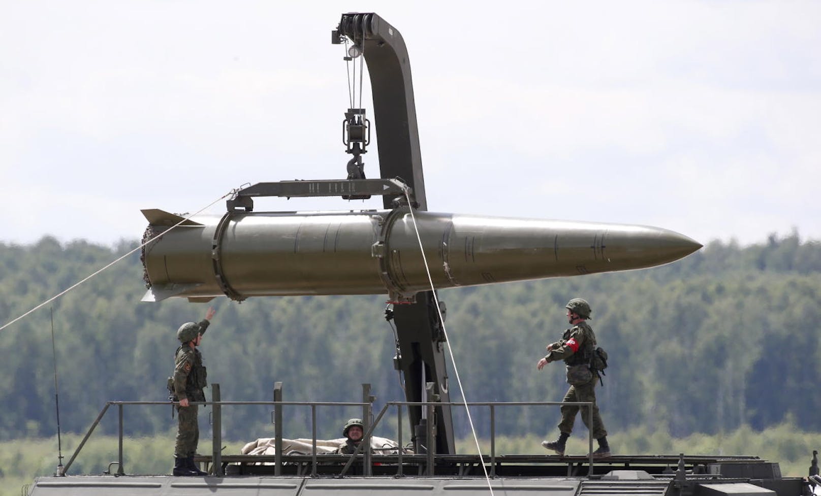 Eine taktische Mittelstreckenrakete vom Typ Iskander M bei einem Test in Russland.