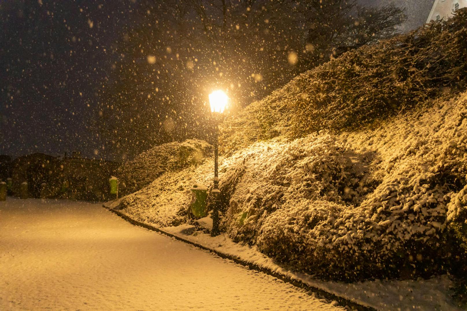 Der erste Schnee sorgte auch in Linz für weihnachtliche Stimmung.