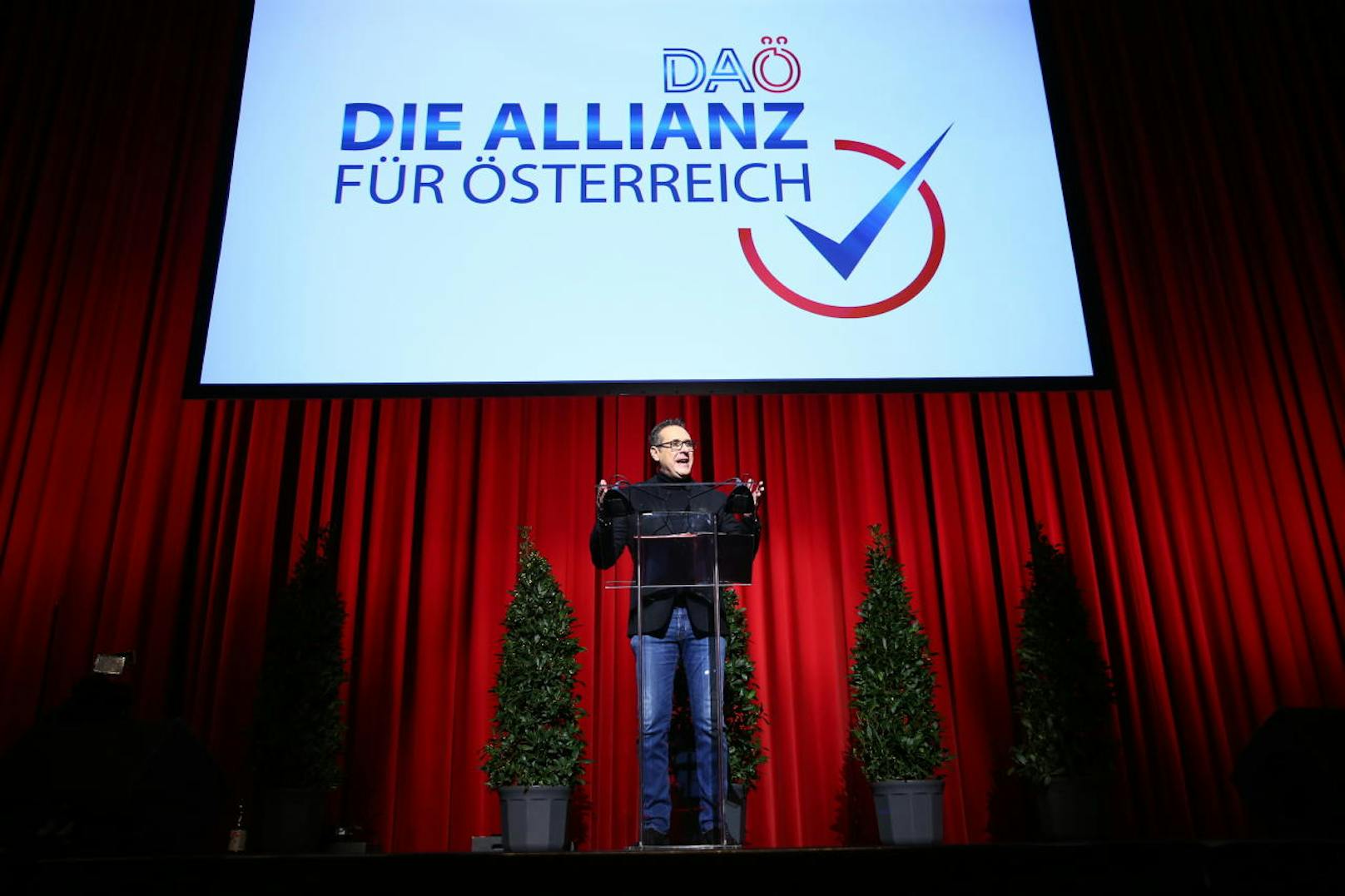 Strache kündigte ein Polit-Comeback, mehr oder weniger, an.