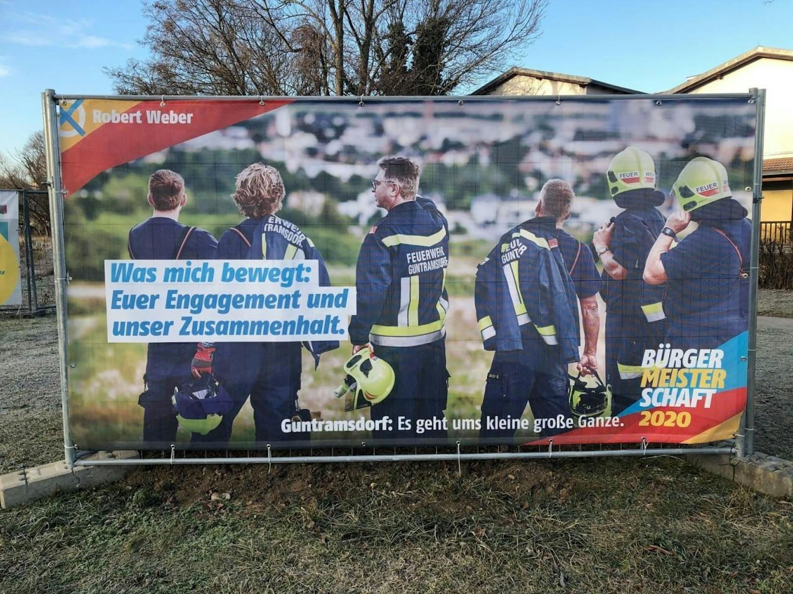 Eines der Wahlplakate von Robert Weber, die derzeit in Guntramsdorf für Aufregung sorgen.