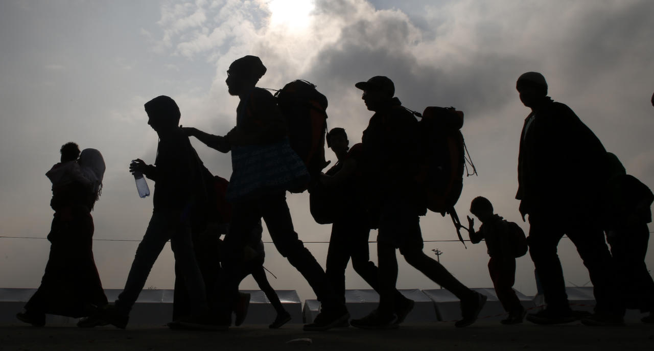 Der Parteichef fordert eine intensive Überprüfung anerkannter Asylwerber. Sollte kein Asylgrund mehr bestehen, sollen diese wieder in ihre Heimat zurückkehren. "Denn Asyl bedeutet Schutz auf Zeit und keine Daueraufenthaltserlaubnis in Österreich", so Hofer.