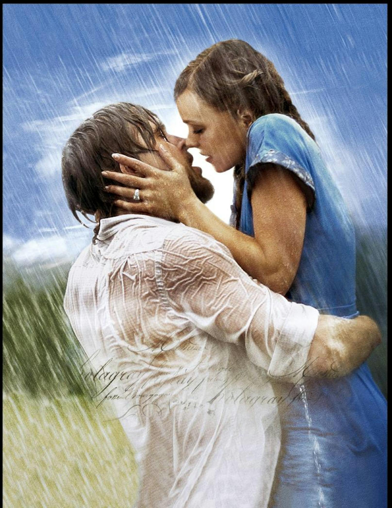 Bevor Ryan Gosling und Rachel McAdams sich ineinander verliebten, sollen die Fetzen zwischen beiden geflogen sein. Die Schauspielerin beim <b>"Wie ein einziger Tag" (2004) </b>zu küssen, war für Gosling ein No-Go. Am Ende soll er vom Regisseur sogar verlangt haben, Rachel vom Cast rauszuschmeißen. Zum Glück kam es nie so weit...