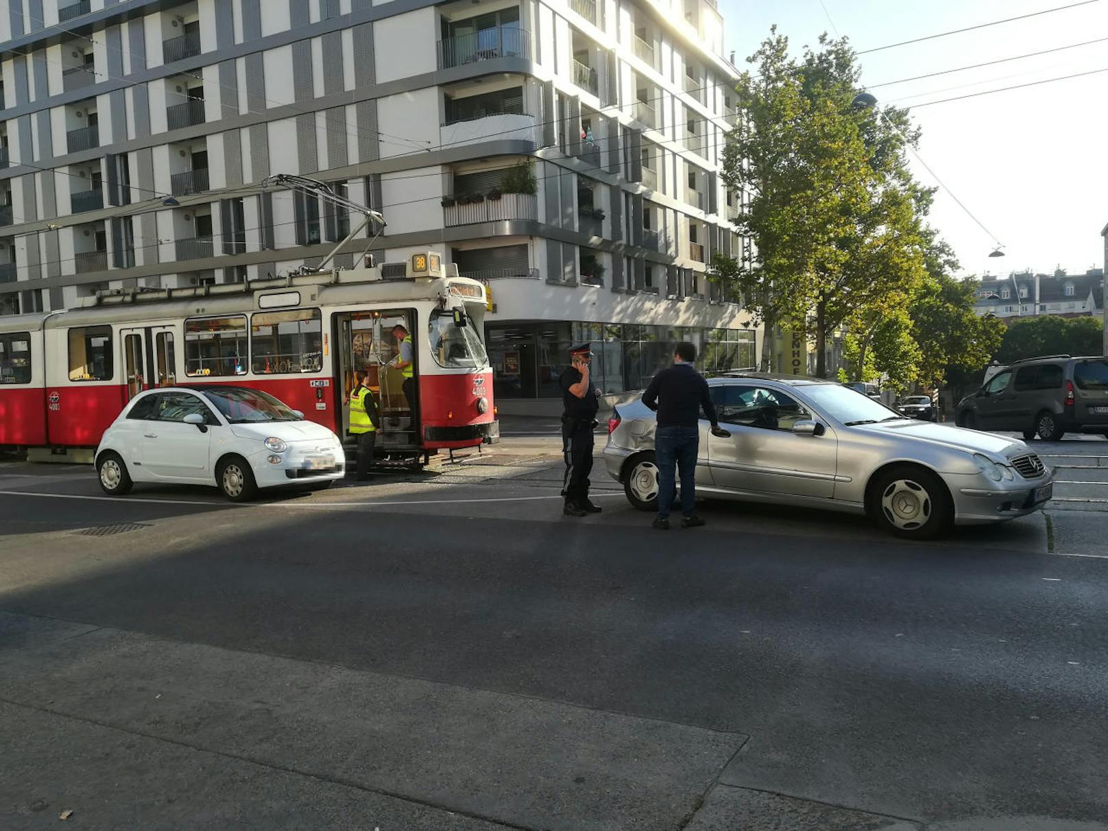 Auf der Nußdorfer Straße kam es am Donnerstag Vormittag zu einem Unfall auf der Bim-Strecke Richtung Schottentor.