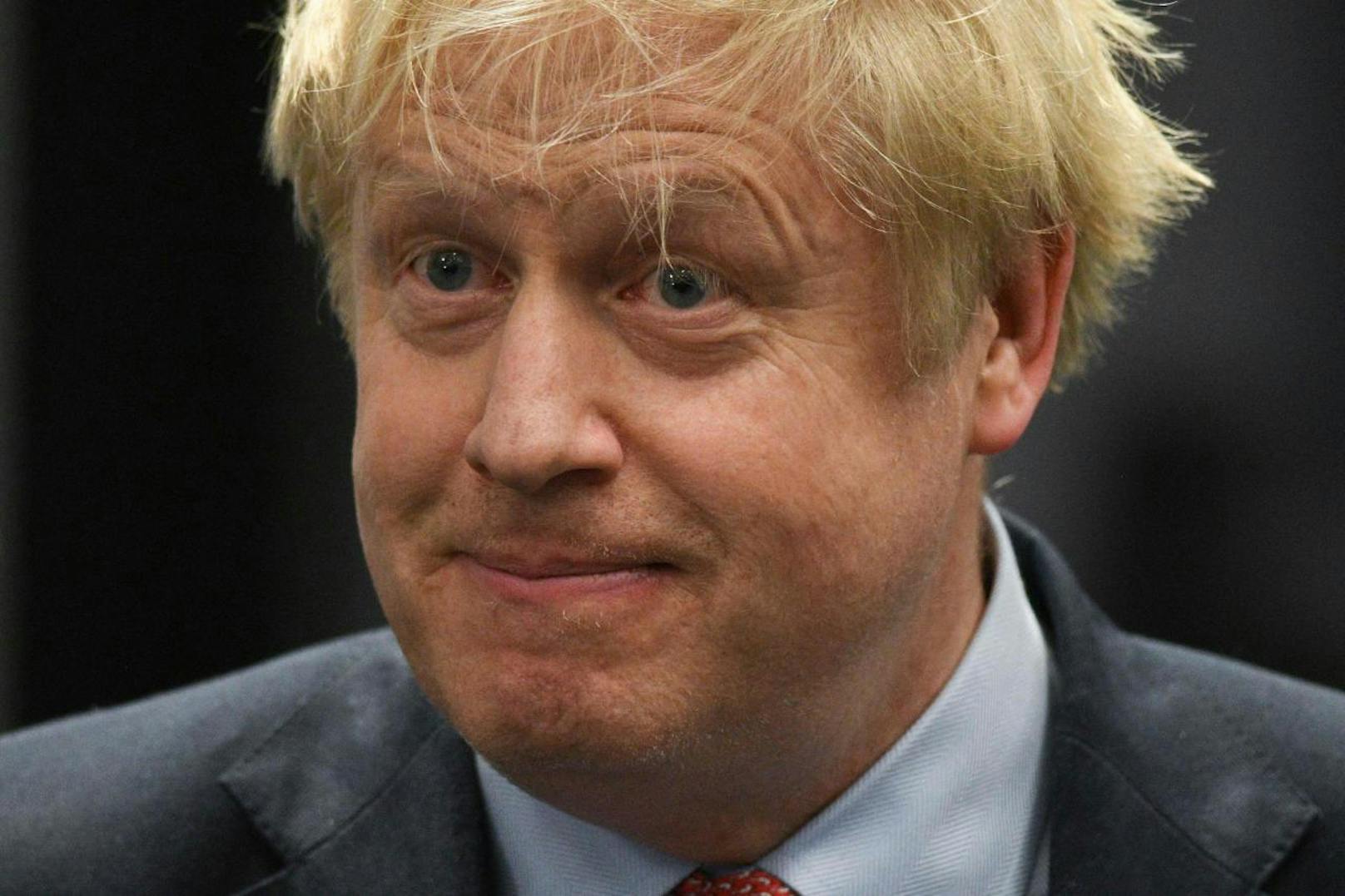 Johnson bezeichnete den Wahlsieg seiner "Tories" bei den Parlamentswahlen als "starkes neues Mandat" für den Brexit.