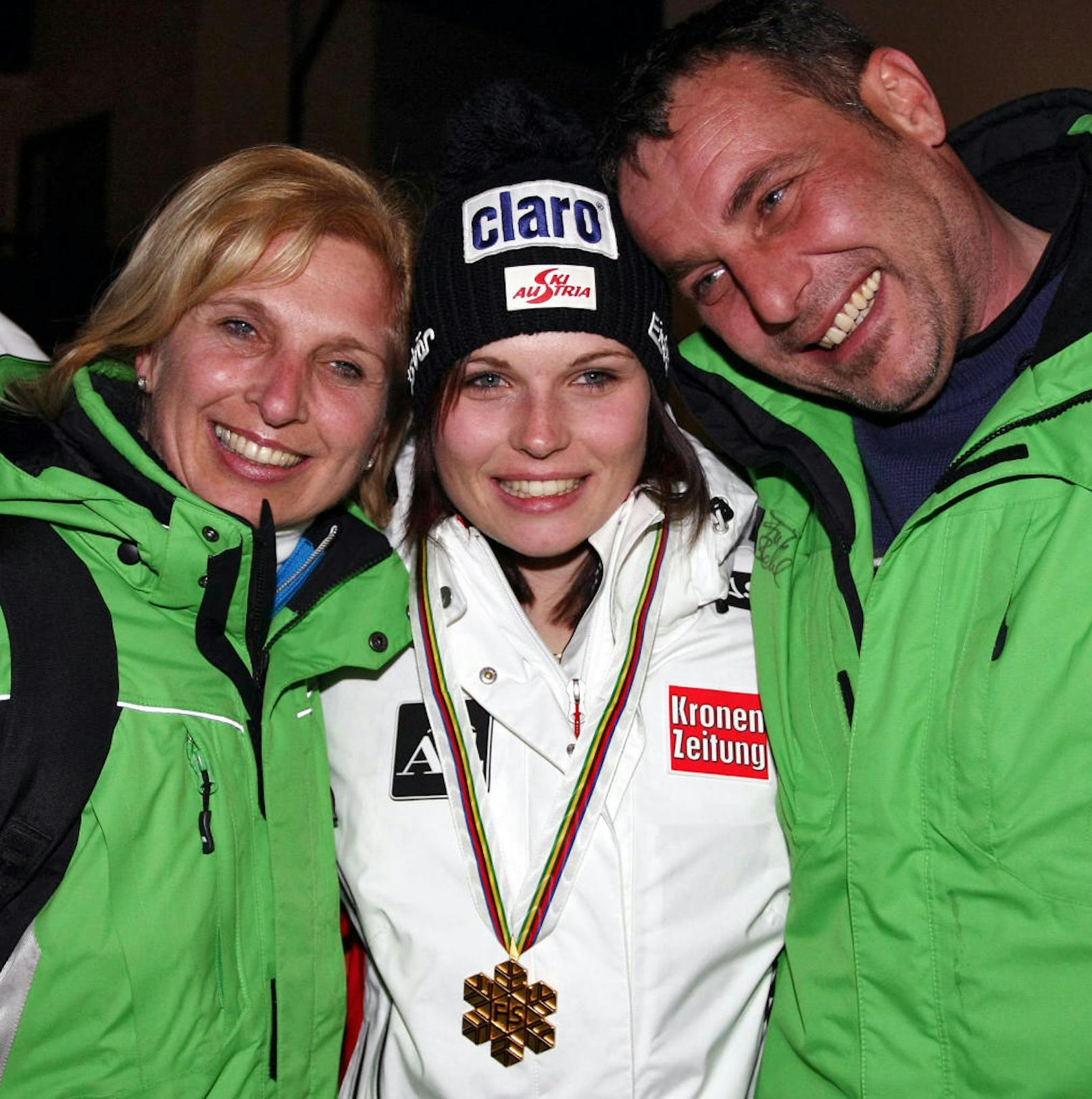 <b>Platz 11: Anna Veith (3 x Gold, 2 x Silber, 1 x Bronze)</b>
Sämtliche WM-Medaillen fuhr Veith noch vor ihrer Hochzeit, also unter dem Namen Fenninger ein. In Garmisch eroberte sie 2011 Gold in der Super-Kombi und Team-Silber. Bei der Heim-WM 2013 in Schladming reichte es "nur" zu RTL-Bronze. Dafür wurde die WM 2015 in Vail/Beaver Creek  ein voller Erfolg: Gold im Super-G und im Riesentorlauf, Silber in der Abfahrt.