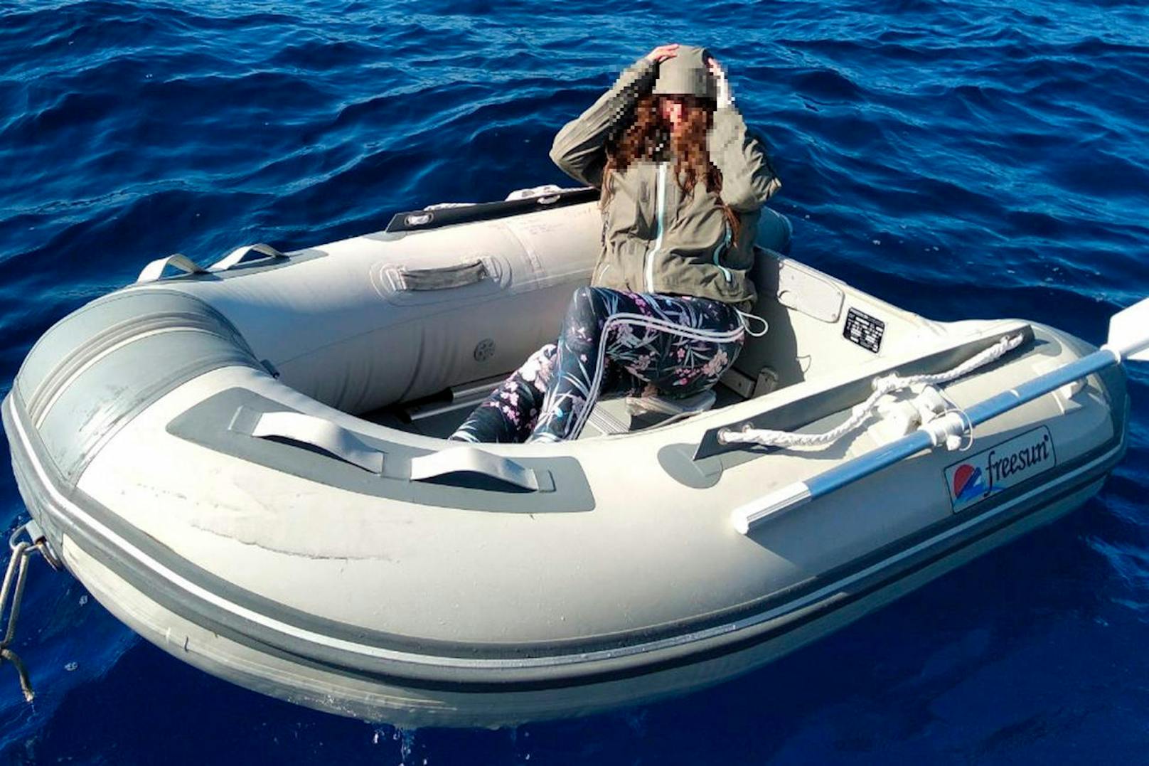 Eine Neuseeländerin trieb drei Tage lang in ihrem Schlauchboot hilflos durch die Ägäis. Die 47-Jährige war mit dem Schlauchboot von einer ...