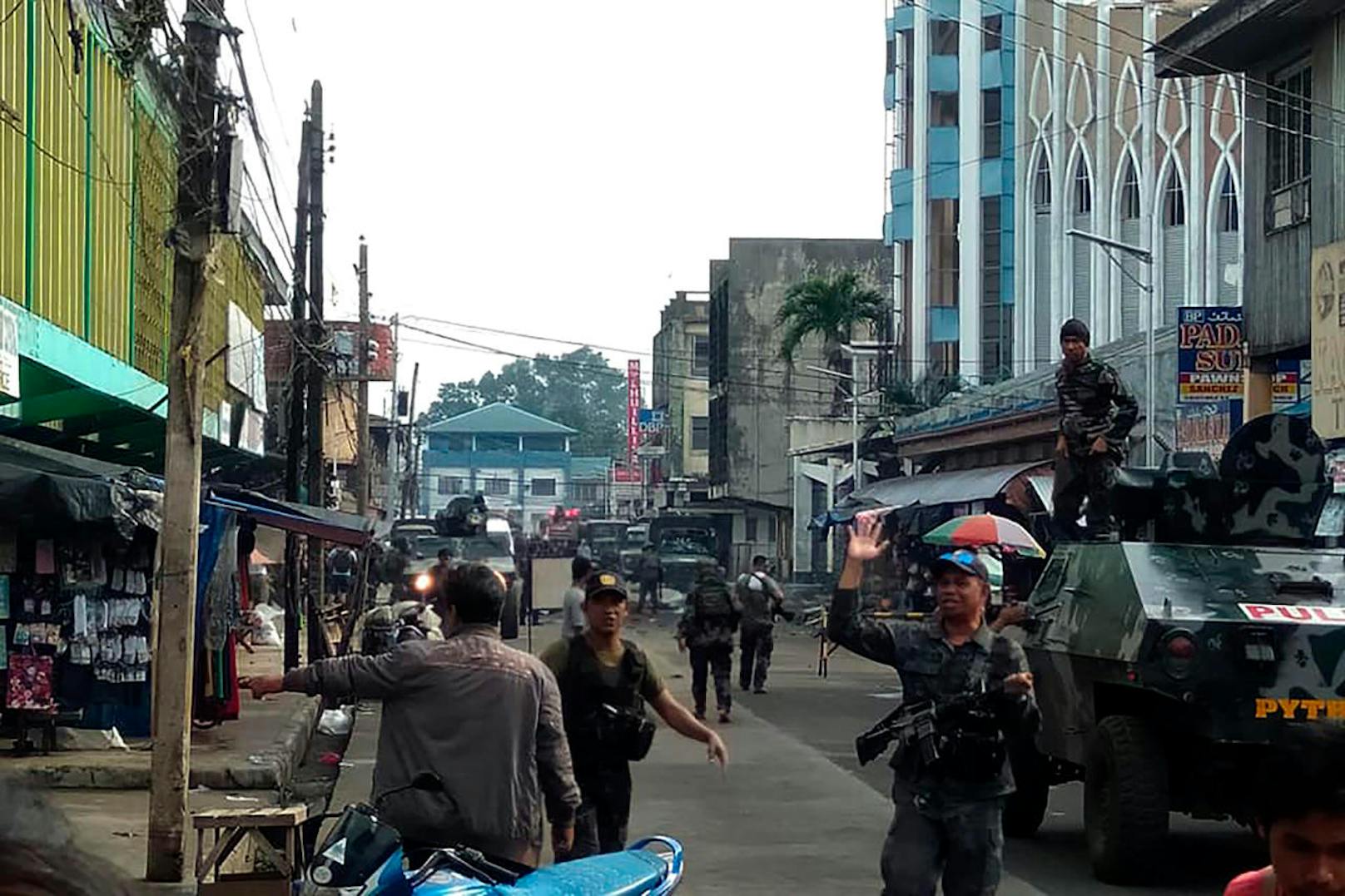 Bei einem Doppel-Anschlag auf eine katholische Kirche in der Stadt Jolo (Philippinen) sind am Sonntag, 27. Jänner 2019, während des Gottesdienstes mindestens 21 Menschen getötet worden. Weitere 71 Opfer wurden nach Angaben der Polizei verletzt.