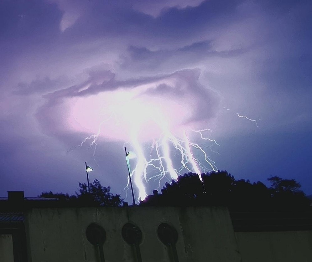 Am Donnerstagabend zog ein Gewitter von Nordwesten auf Wien zu.