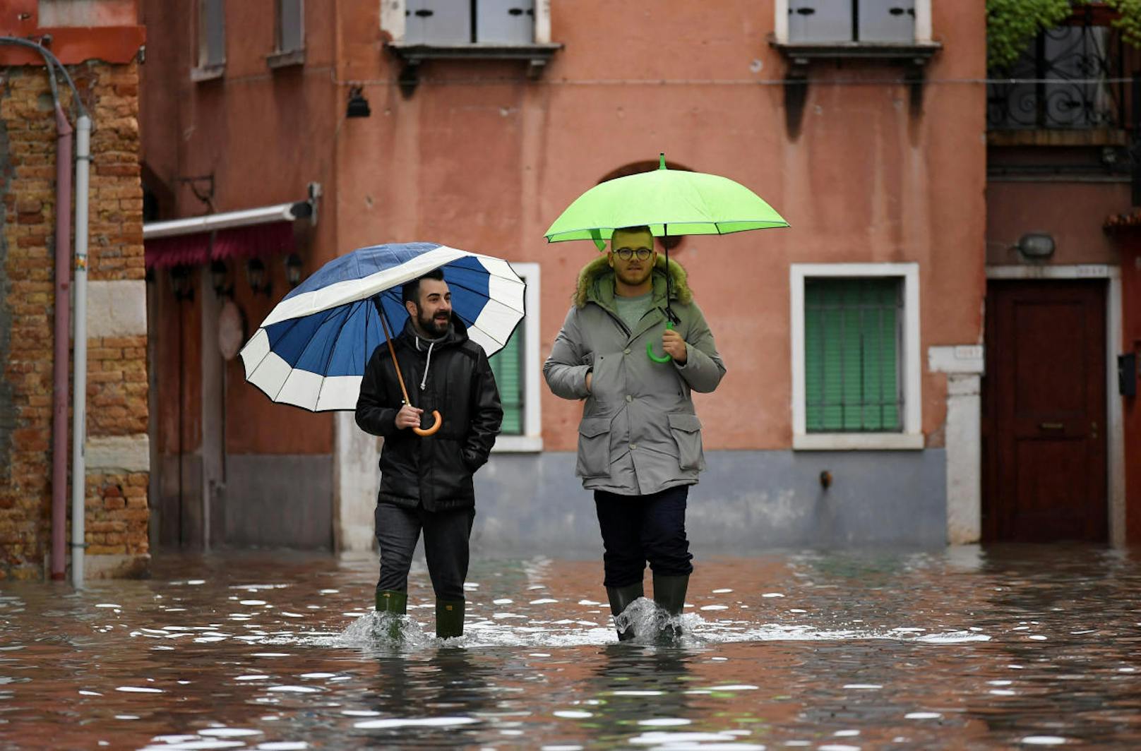 Die Situation bleibt in Venedig weiter angespannt.