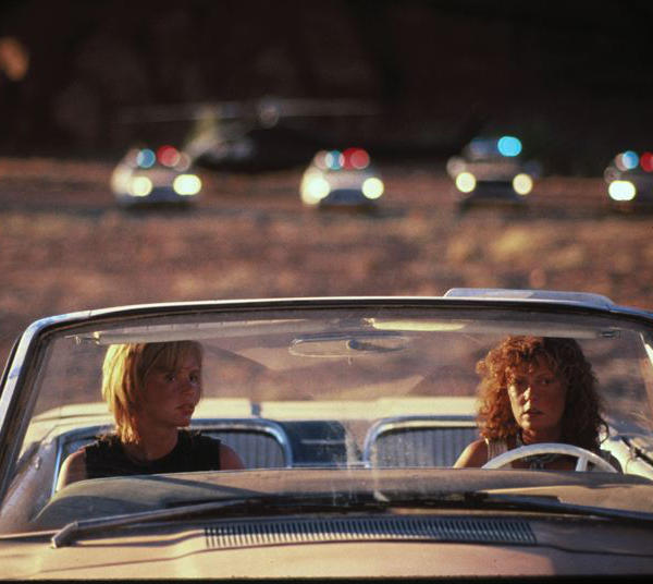 Ein Klassiker der 1990er-Jahre auf Prime Video: Geena Davis (li.) und Susan Sarandon als 