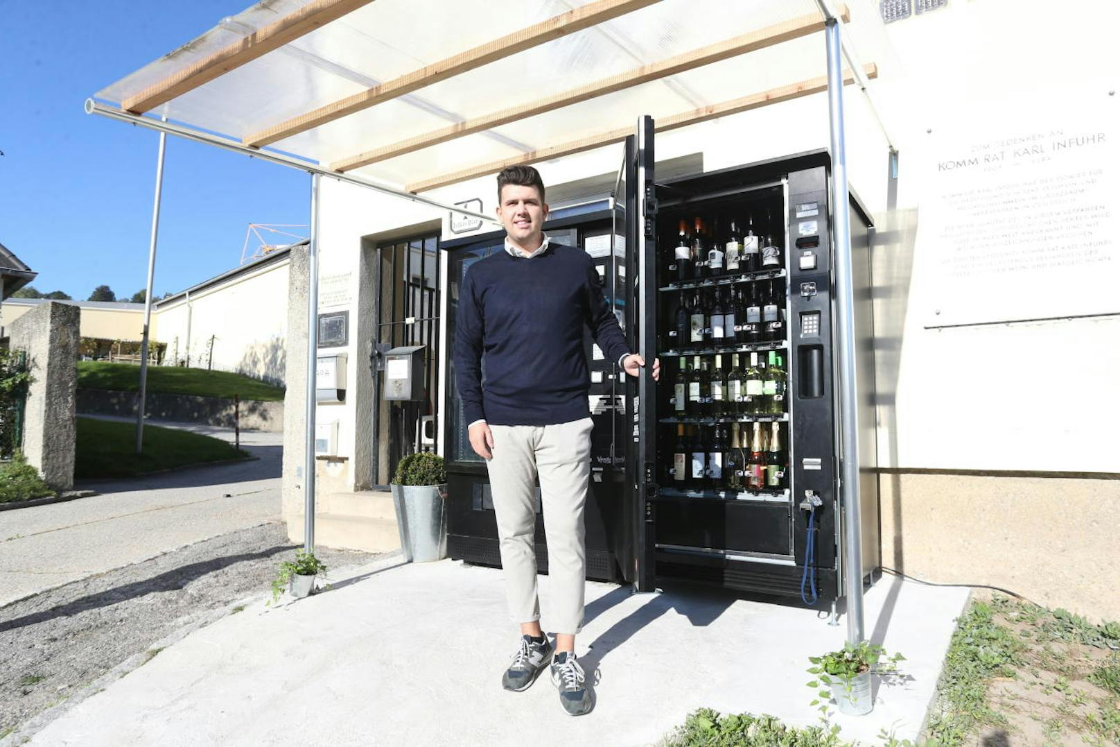 Anfang September eröffnete Unternehmer David Babic (23) den ersten Weinautomaten im Großraum Wien.