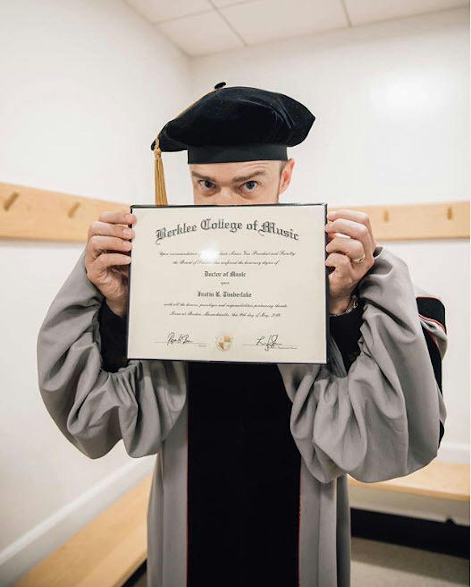12.05.2019: Justin Timberlake freut sich über den Ehrendoktortitel, den ihm das Berklee College of Music verliehen hat