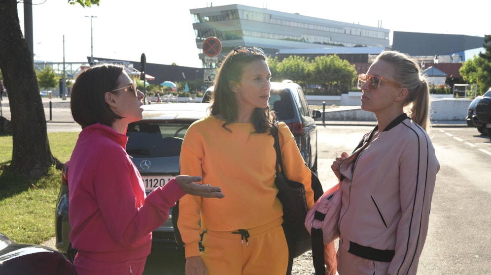 Caro (Martina Ebm), Wally (Maria Köstlinger) und Nicoletta (Nina Proll) haben wieder einiges zu diskutieren.