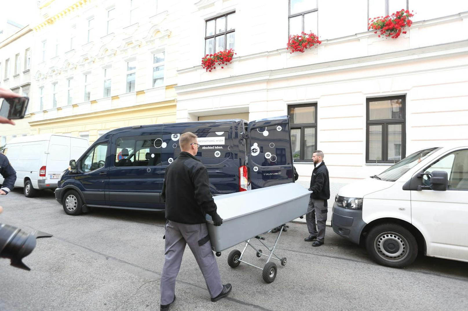 Grausiger Fund in Wien-Floridsdorf: In der Tiefkühltruhe eines Hauses wurden menschliche Körperteile gefunden.