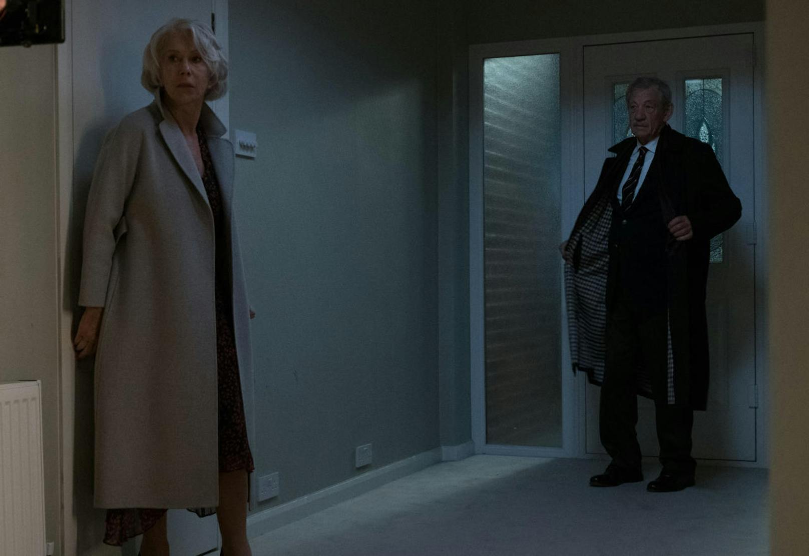Betty (Helen Mirren) und Roy (Ian McKellen) ziehen zusammen und kommen sich immer näher. Doch einige Vorkommnisse passen nicht ins harmonische Bild.