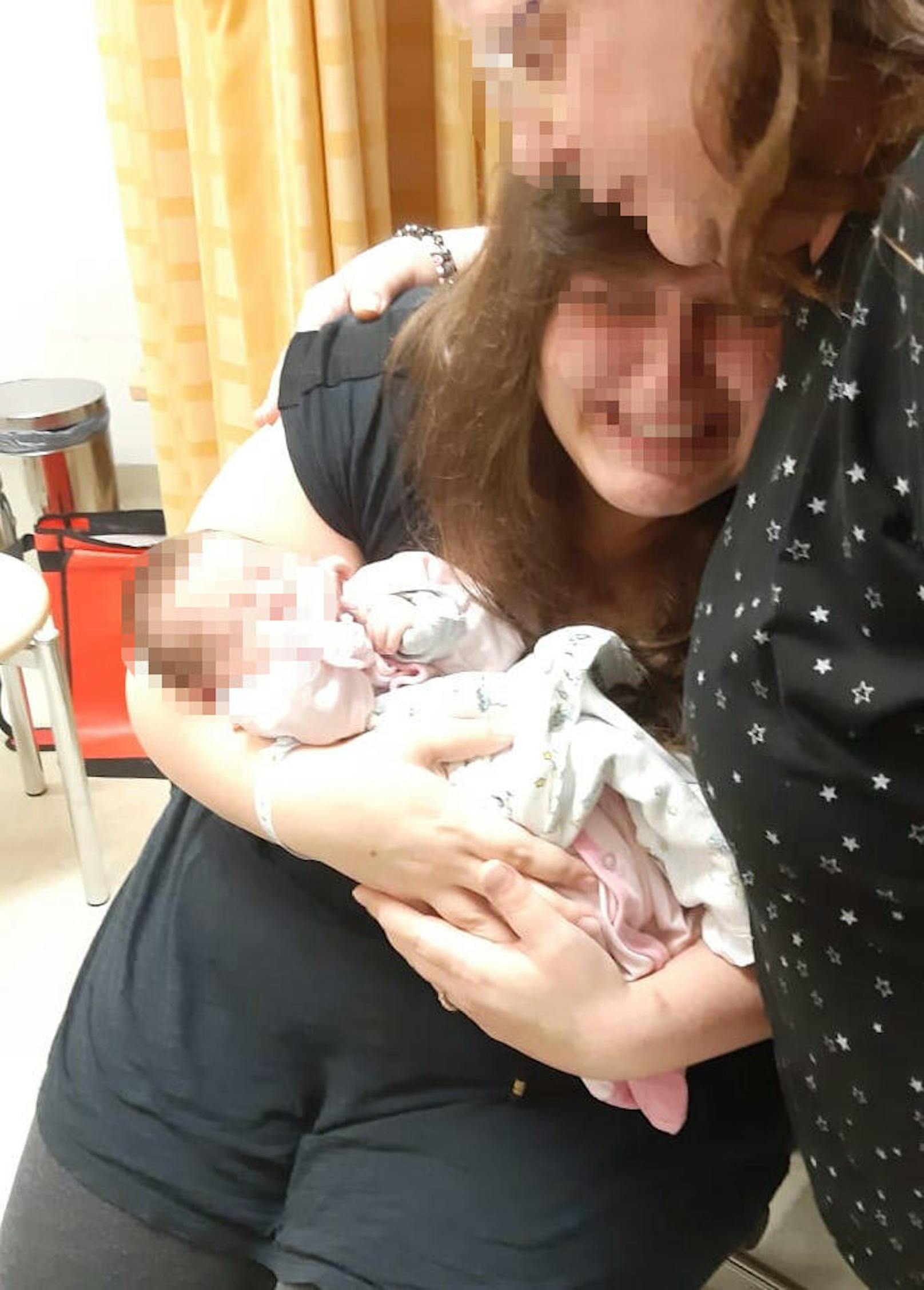 Jessy (24, Name geändert) brachte am 30. Jänner ihre Tochter auf die Welt. Die Behörde ist der Meinung, dass es besser sei, das Kind wachse nicht bei der Mutter auf.