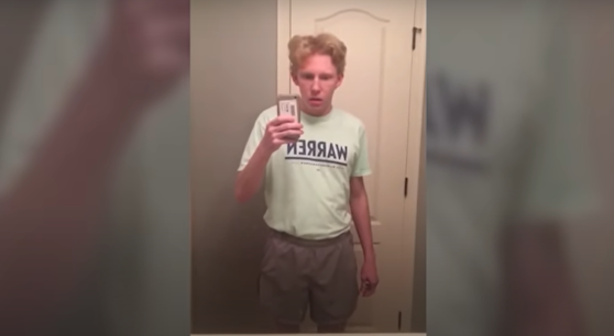 Auf TikTok pinkeln sich User in die Hose.